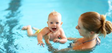 Ouder en kind zwemmen - baby.jpeg